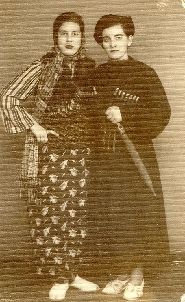 35 portraits de jeunes femmes turques dans les années 1910 à 1930 35 portraits de jeunes femmes turques dans les annees 1910 a 1930 24 35-portraits-de-jeunes-femmes-turques-dans-les-annees-1910-a-1930-24