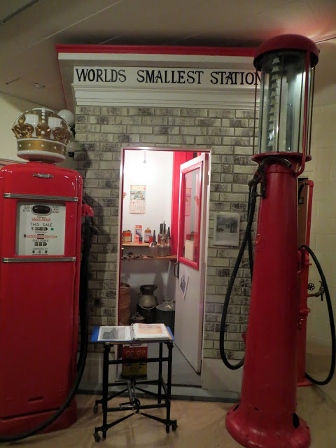 La standard oil de Detroit Lakes, la plus petite station essence du monde La standard oil de Detroit Lakes la plus petite station essence du monde 5 La-standard-oil-de-Detroit-Lakes-la-plus-petite-station-essence-du-monde-5