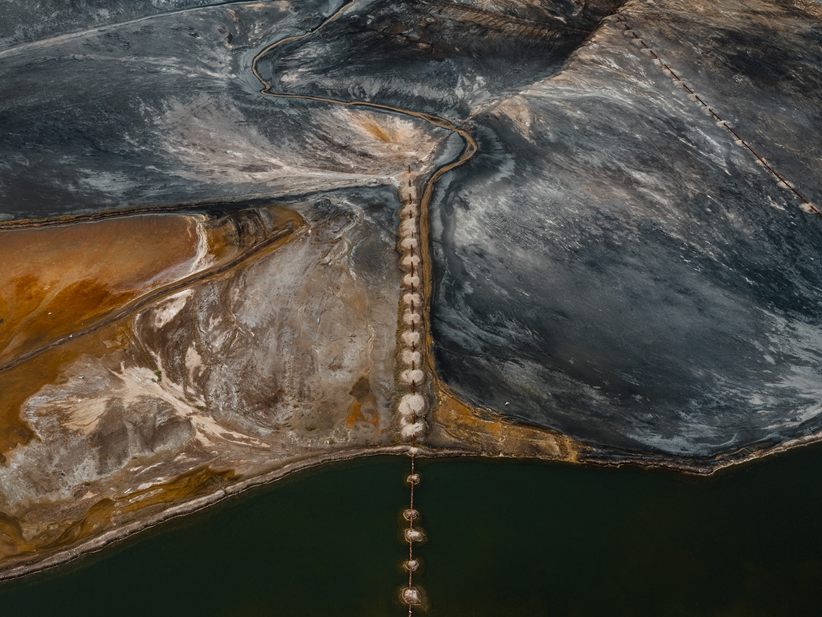 Les étangs de résidus miniers par Tom Hegen Les etangs de residus miniers par Tom Hegen 9 Les-etangs-de-residus-miniers-par-Tom-Hegen-9