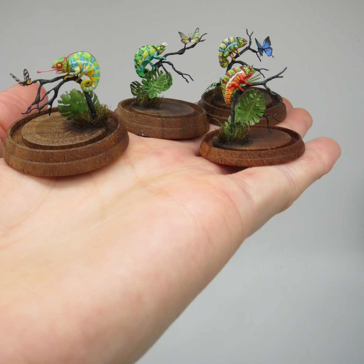 Les sculptures d'animaux miniatures de Fanni Sandor Les sculptures d animaux miniatures de Fanni Sandor 6 Les-sculptures-d-animaux-miniatures-de-Fanni-Sandor-6