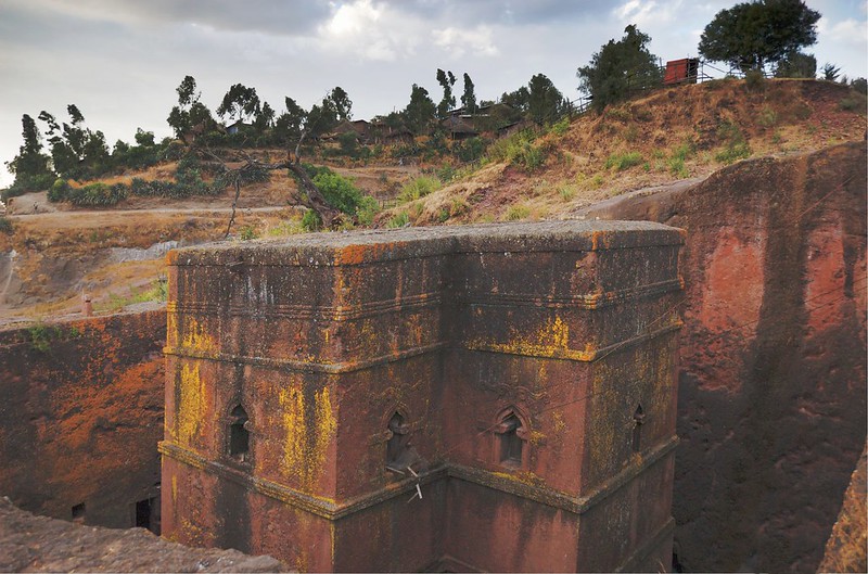 Bét Giyorgis - l'étonnante église Saint George de Lalibela en Ethiopie Bet Giyorgis l etonnante eglise Saint George de Lalibela en Ethiopie 7 Bet-Giyorgis-l-etonnante-eglise-Saint-George-de-Lalibela-en-Ethiopie-7
