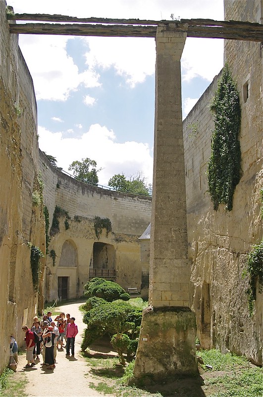 La forteresse souterraine du château de Brézé La forteresse souterraine du chateau de Breze 3 La-forteresse-souterraine-du-chateau-de-Breze-3