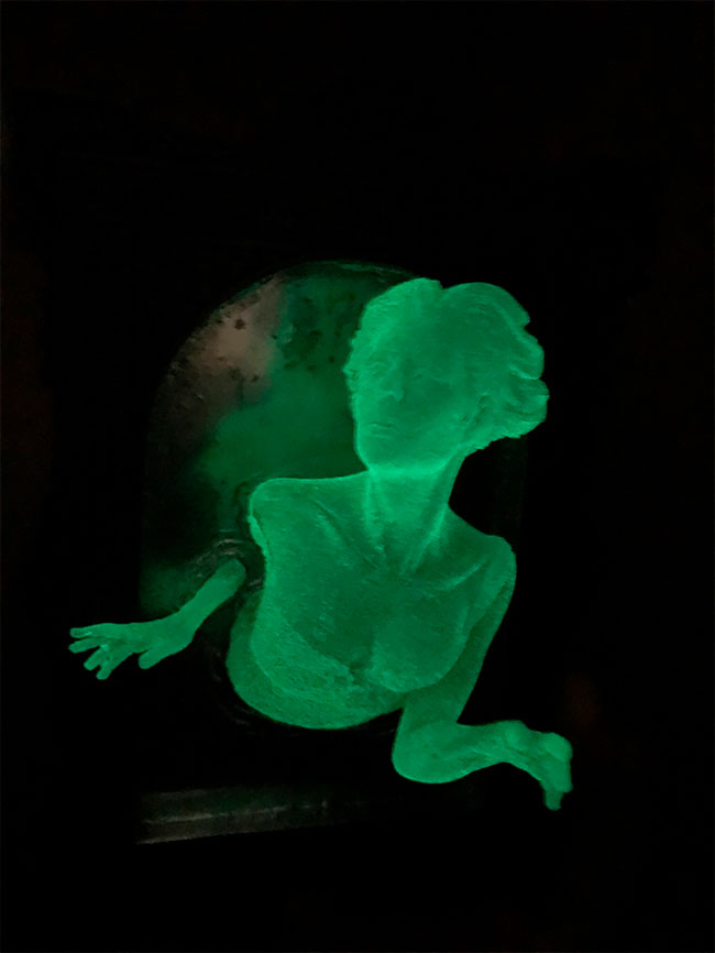 Les sculptures de fantômes sortant d'un miroir de Michael Locascio Les sculptures de fantomes sortant d un miroir de Michael Locascio 4 Les-sculptures-de-fantomes-sortant-d-un miroir-de-Michael-Locascio-4