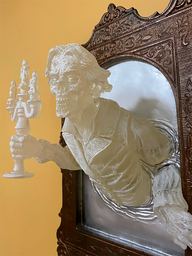 Les sculptures de fantômes sortant d'un miroir de Michael Locascio Les sculptures de fantomes sortant d un miroir de Michael Locascio 7 Les-sculptures-de-fantomes-sortant-d-un miroir-de-Michael-Locascio-7