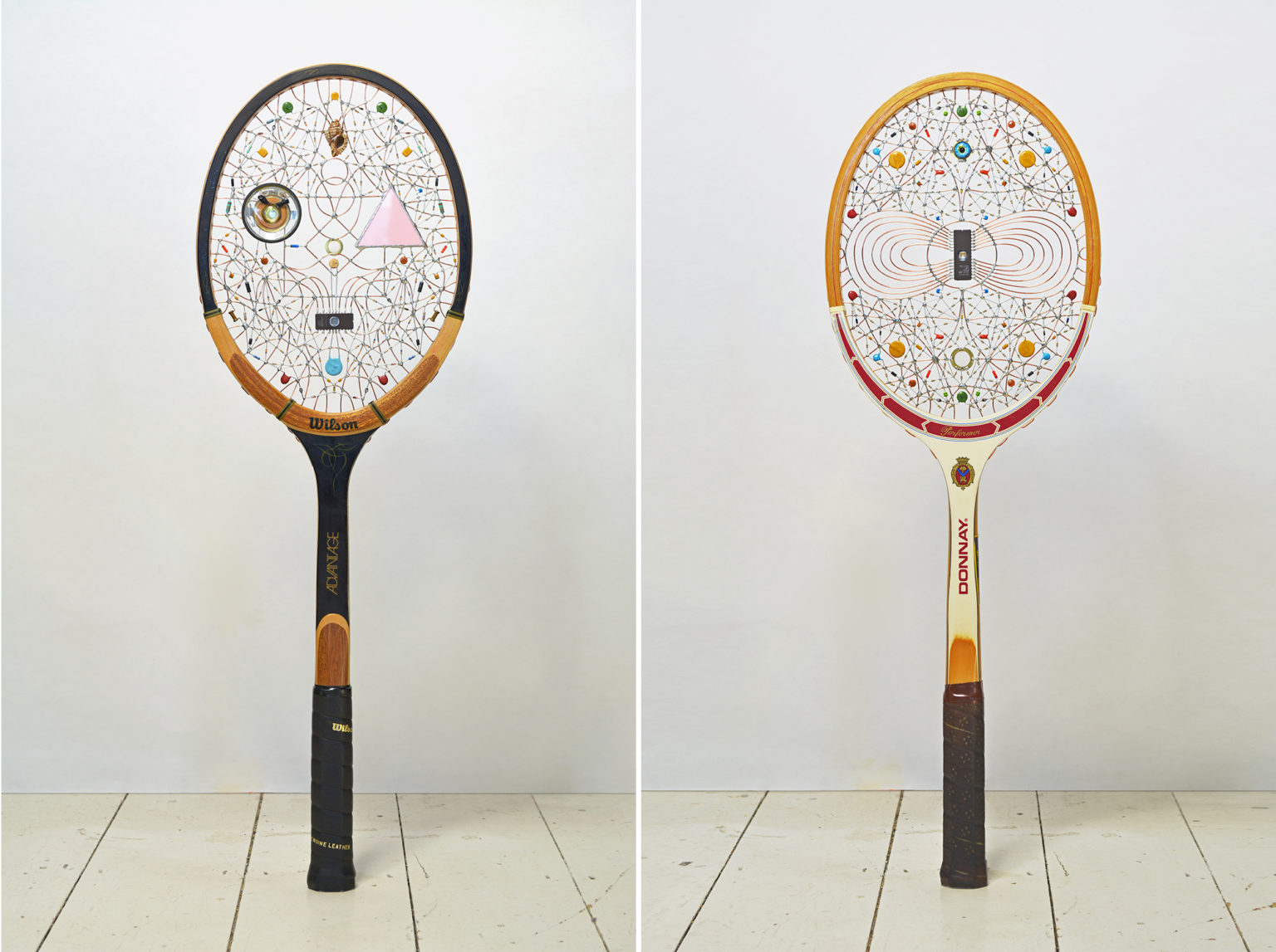 Des visages dans de vieilles raquettes de tennis par Leonardo Ulian Des visages dans de vieilles raquettes de tennis par Leonardo Ulian 4 Des-visages-dans-de-vieilles-raquettes-de-tennis-par-Leonardo-Ulian-4