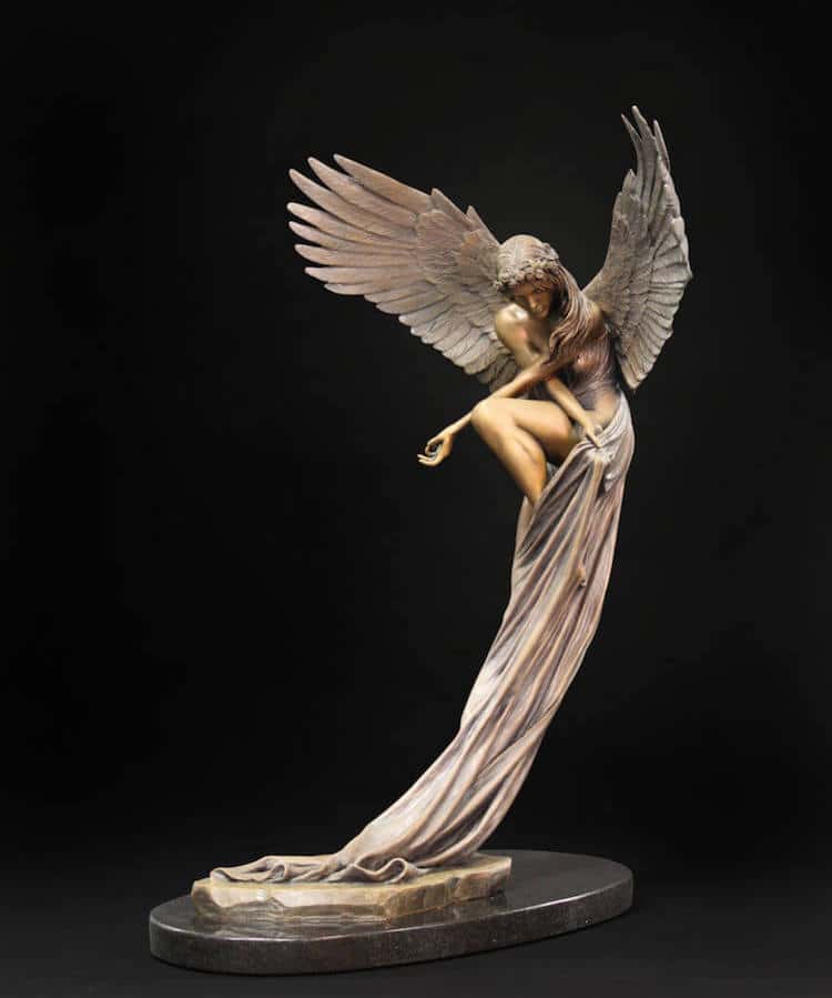 La sculpture d'un ange qui semble flotter au dessus du sol par Benjamin Victor La sculpture d un ange qui semble flotter au dessus du sol par Benjamin Victor 5 La-sculpture-d-un-ange-qui-semble-flotter-au-dessus-du-sol-par-Benjamin-Victor-5