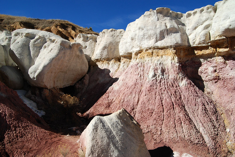 Les étonnantes couleurs des rochers de Paint Mines Interpretive Park Les etonnantes couleurs des rochers de Paint Mines Interpretive Park 7 Les-etonnantes-couleurs-des-rochers-de-Paint-Mines-Interpretive-Park-7