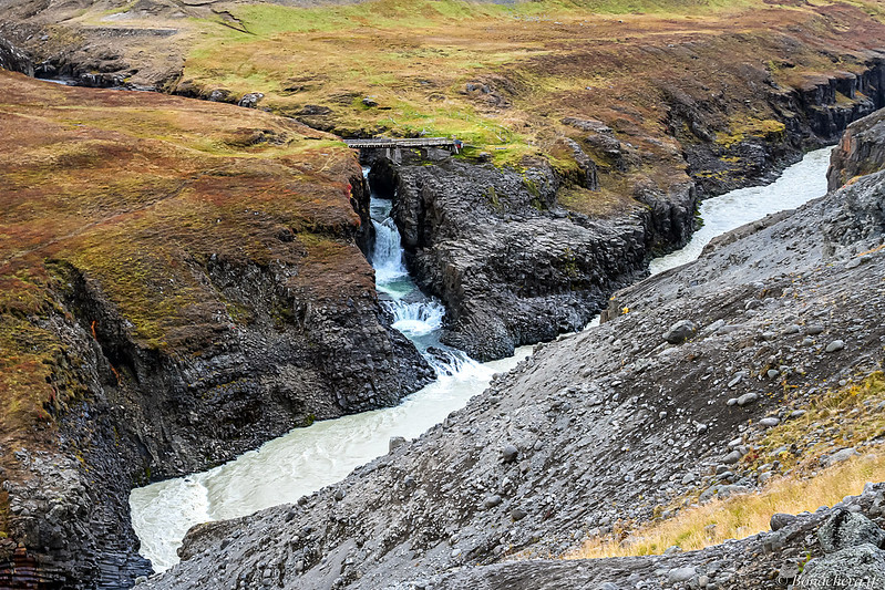 Les orgues basaltiques du canyon Stuðlagil en Islande Les orgues basaltiques du canyon Studlagil en Islande 4 Les-orgues-basaltiques-du-canyon-Studlagil-en-Islande-4