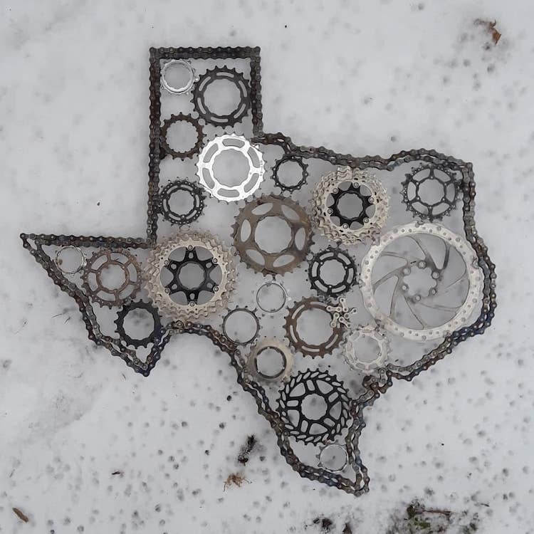 Les sculptures de pignons et de chaines de vélos de Drew Evans Les sculptures de pignons et de chaines de velos de Drew Evans 12 Les-sculptures-de-pignons-et-de-chaines-de-velos-de-Drew-Evans-12