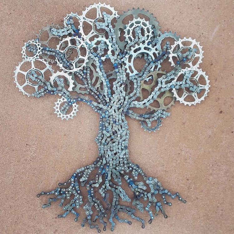 Les sculptures de pignons et de chaines de vélos de Drew Evans Les sculptures de pignons et de chaines de velos de Drew Evans 6 arbre Les-sculptures-de-pignons-et-de-chaines-de-velos-de-Drew-Evans-6-arbre