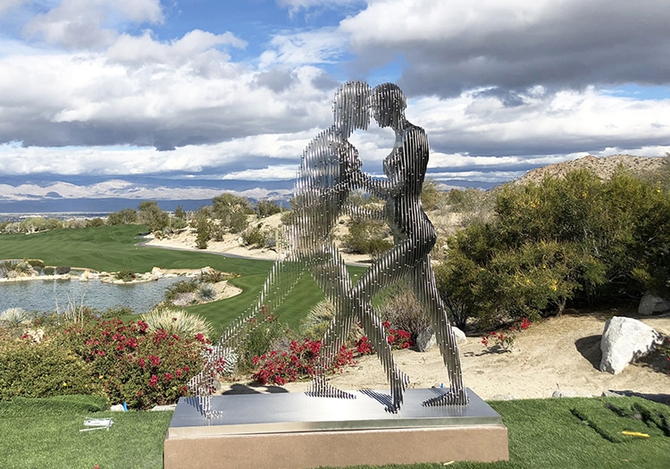 Les statues quantiques qui disparaissent selon l'angle de vue de Julian Voss-Andreae Les statues quantiques qui disparaissent selon l angle de vue de Julian Voss Andreae 1 Les-statues-quantiques-qui-disparaissent-selon-l-angle-de-vue-de-Julian-Voss-Andreae-1