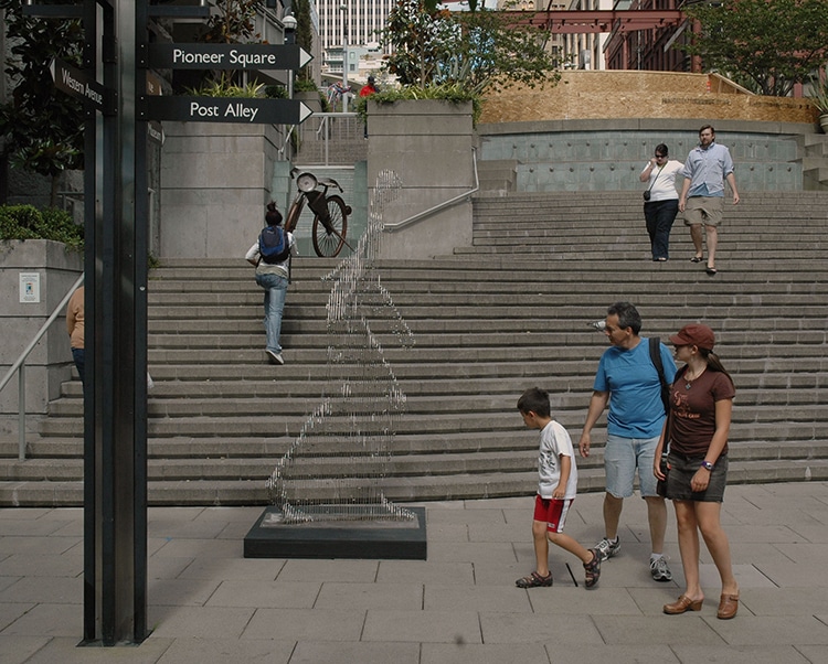 Les statues quantiques qui disparaissent selon l'angle de vue de Julian Voss-Andreae Les statues quantiques qui disparaissent selon l angle de vue de Julian Voss Andreae 4 Les-statues-quantiques-qui-disparaissent-selon-l-angle-de-vue-de-Julian-Voss-Andreae-4