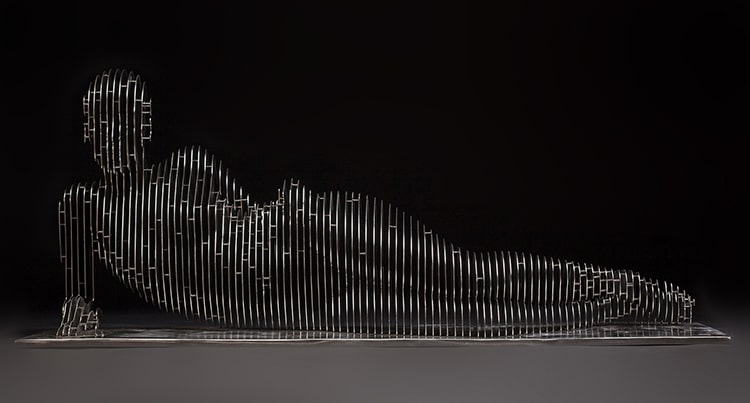 Les statues quantiques qui disparaissent selon l'angle de vue de Julian Voss-Andreae Les statues quantiques qui disparaissent selon l angle de vue de Julian Voss Andreae 9 Les-statues-quantiques-qui-disparaissent-selon-l-angle-de-vue-de-Julian-Voss-Andreae-9