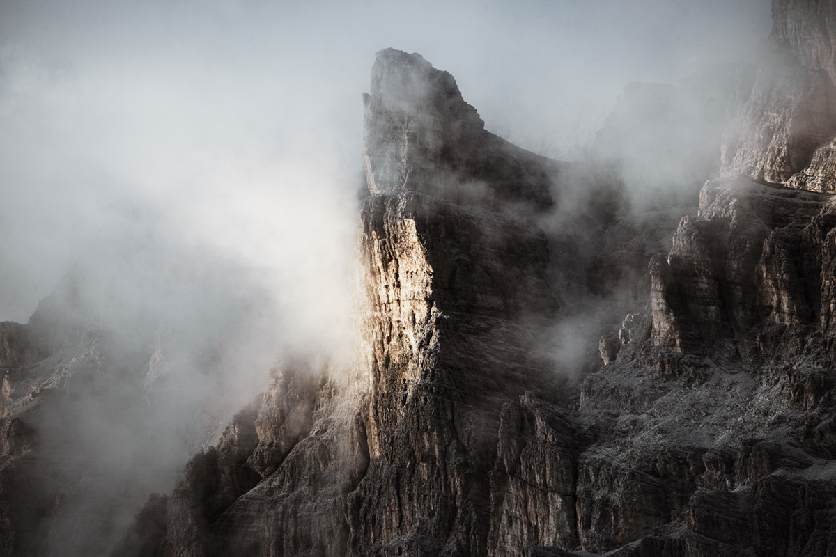 The Sempiternal Series - les pics des Dolomites par Roland Krämer The Sempiternal Serie les pics des Dolomites par Roland Kramer 9 The-Sempiternal-Serie –les-pics-des-Dolomites-par-Roland-Kramer-9