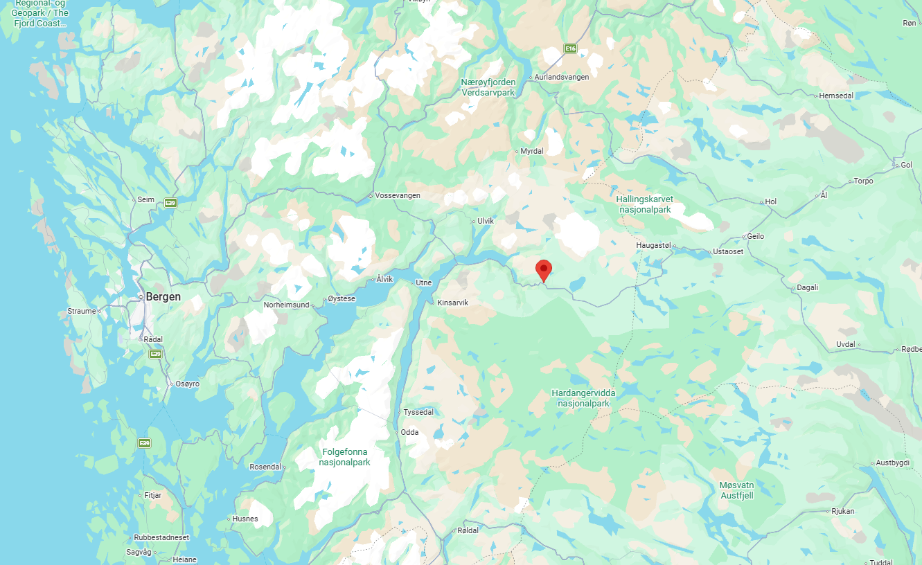 un monumental pont en escalier au dessus de la cascade de voringsfossen video 11 un monumental pont en escalier au dessus de la cascade de voringsfossen video 11