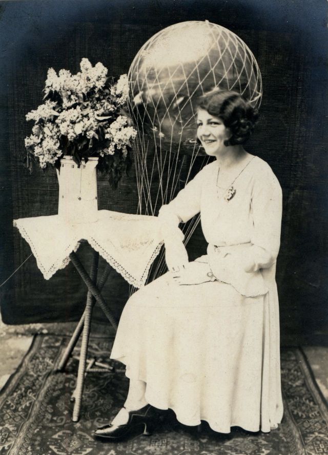 Le Marcelling - les coiffures marcellées aux ondes Marcel des années 1920 Le Marcelling les coiffures marcellees aux ondes Marcel des annees 1920 21 Le-Marcelling-les-coiffures-marcellees-aux-ondes-Marcel-des-annees-1920-21