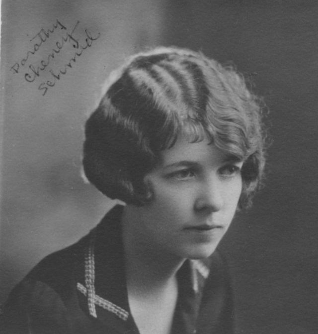 Le Marcelling - les coiffures marcellées aux ondes Marcel des années 1920 Le Marcelling les coiffures marcellees aux ondes Marcel des annees 1920 9 Le-Marcelling-les-coiffures-marcellees-aux-ondes-Marcel-des-annees-1920-9