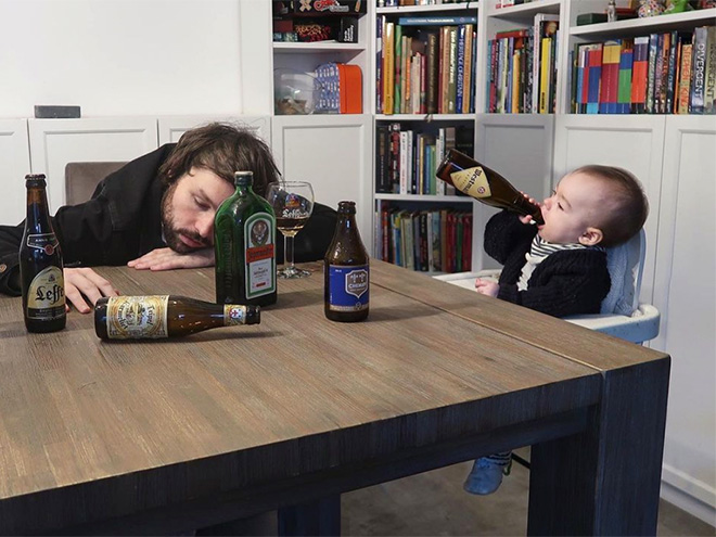 Quand un papa photoshop bébé dans des situations dangereuses Quand un papa photoshop bebe dans des situations dangereuses 19 Quand-un-papa-photoshop-bebe-dans-des-situations-dangereuses-19