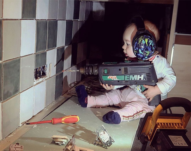 Quand un papa photoshop bébé dans des situations dangereuses Quand un papa photoshop bebe dans des situations dangereuses 21 Quand-un-papa-photoshop-bebe-dans-des-situations-dangereuses-21