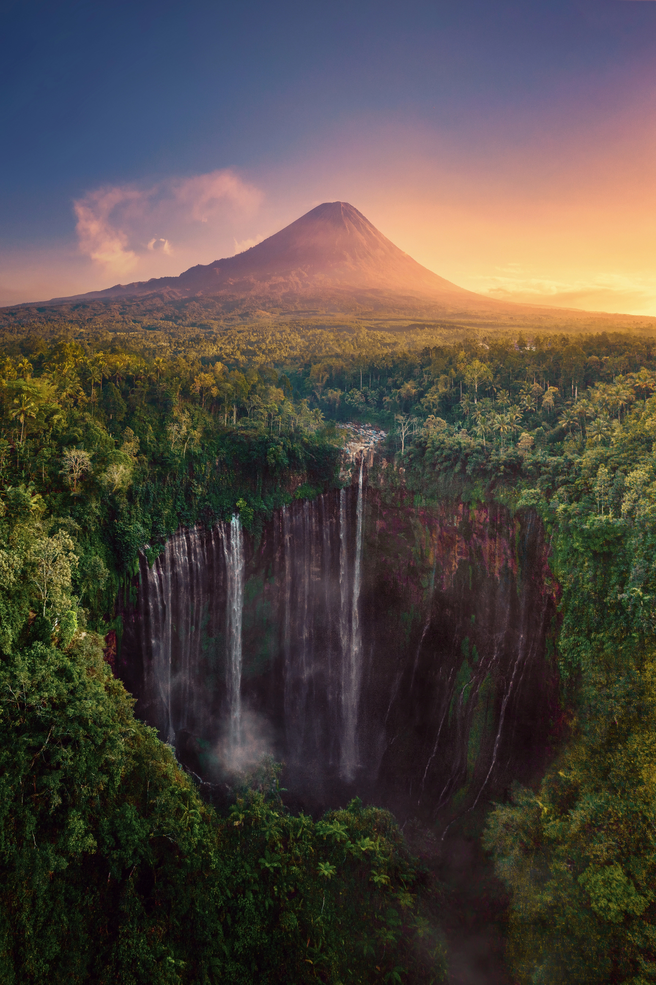 Tumpak Sewu coban sewu cascade indonesie 3 Cascade Tumpak Sewu vue aérienne