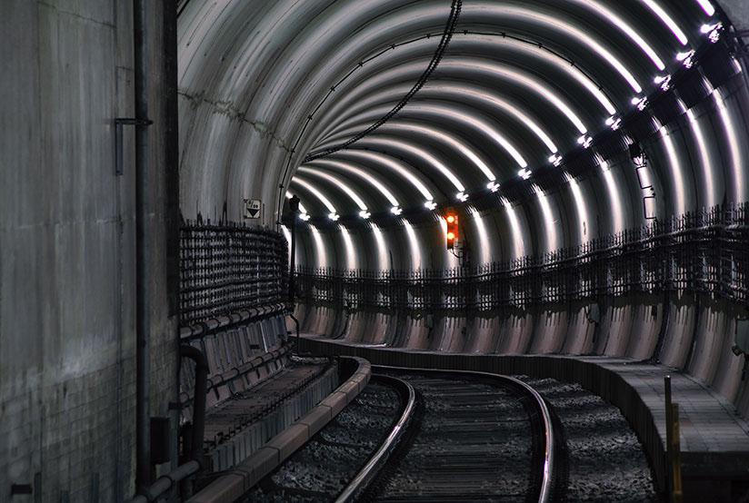 Tunnels - exploration de tunnels par Robert Götzfried Tunnels exploration de tunnels par Robert Gotzfried 1 Tunnels-exploration-de-tunnels-par-Robert-Gotzfried-1