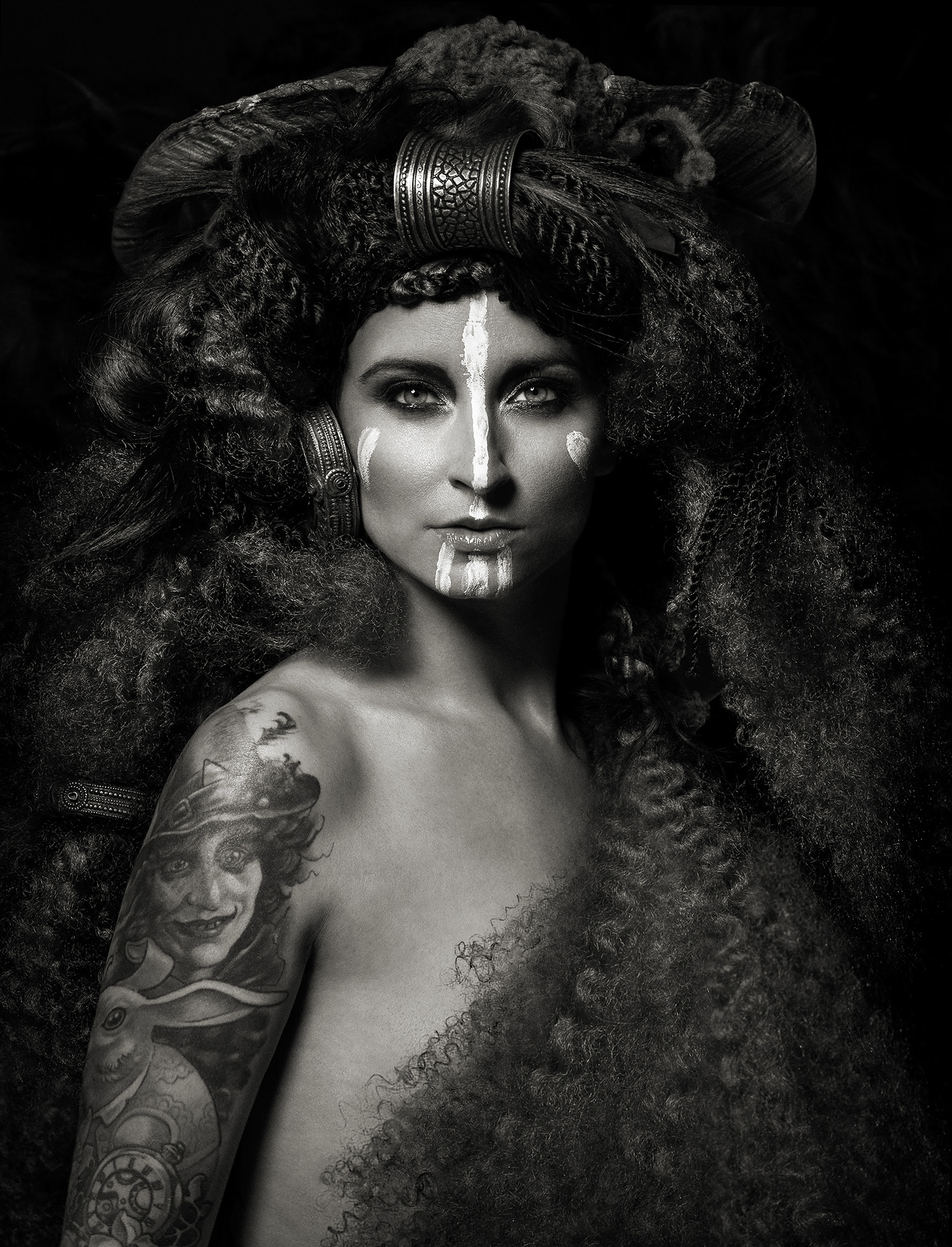 Valkyrie Ink - une somptueuse valkyrie tatouée par Reka Nyari Valkyrie Ink une somptueuse valkyrie tatouee par Reka Nyari 6 Valkyrie-Ink-une-somptueuse-valkyrie-tatouee-par-Reka-Nyari-6