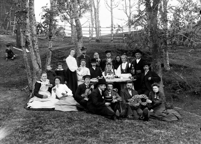 30 photos de mariages norvégiens du début du 20ème siècle 30 photos de mariages norvegiens du debut du 20eme siecle 27 30-photos-de-mariages-norvegiens-du-debut-du-20eme-siecle-27