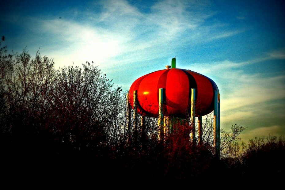 7 des plus bizarres châteaux d'eau des USA 7 des plus bizarres chateaux d eau du monde 5 citrouille 1 7 des plus bizarres chateaux d eau du monde 5 citrouille