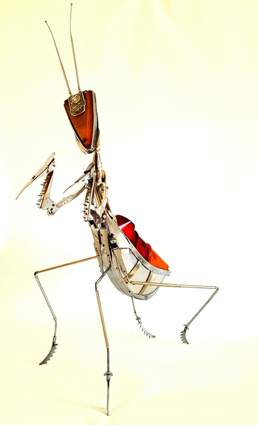 Les sculptures steampunk en objets recyclés de Arturas Tamasauskas De nouvelles sculptures steampunk en objets recycles par Arturas Tamasauskas 9 mante De- nouvelles-sculptures-steampunk-en-objets-recycles-par-Arturas-Tamasauskas-9-mante