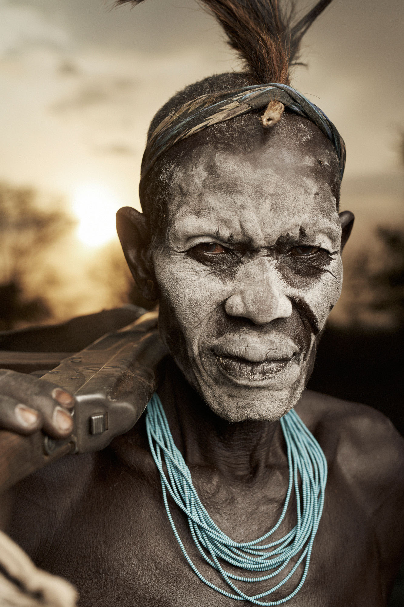 Des portraits de membres de la tribu mursi par Adam Kozioł Des portraits de membres de la tribu mursi vallee omo ethiopie par Adam Koziol 9 Des-portraits-de-membres-de-la-tribu-mursi-vallee-omo-ethiopie-par-Adam-Koziol-9