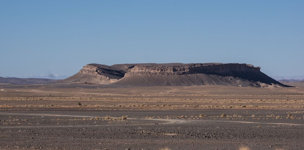 Gara Medouar - le cratère de Spectre Gara Medouar Jebel Mudawwa maroc le cratere de Spectre 2 Gara-Medouar-Jebel-Mudawwa-maroc-le-cratere-de-Spectre-2