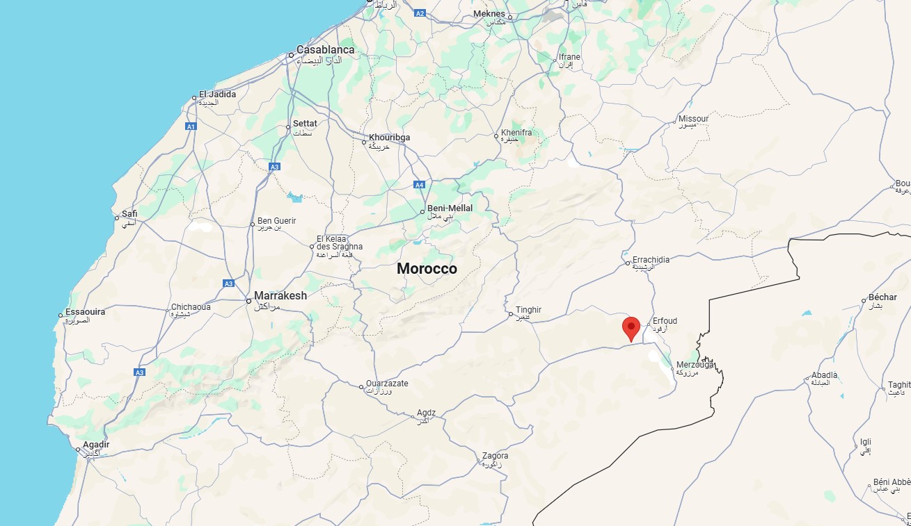 Gara Medouar - le cratère de Spectre Gara Medouar Jebel Mudawwa maroc le cratere de Spectre maps Gara-Medouar-Jebel-Mudawwa-maroc-le-cratere-de-Spectre-maps