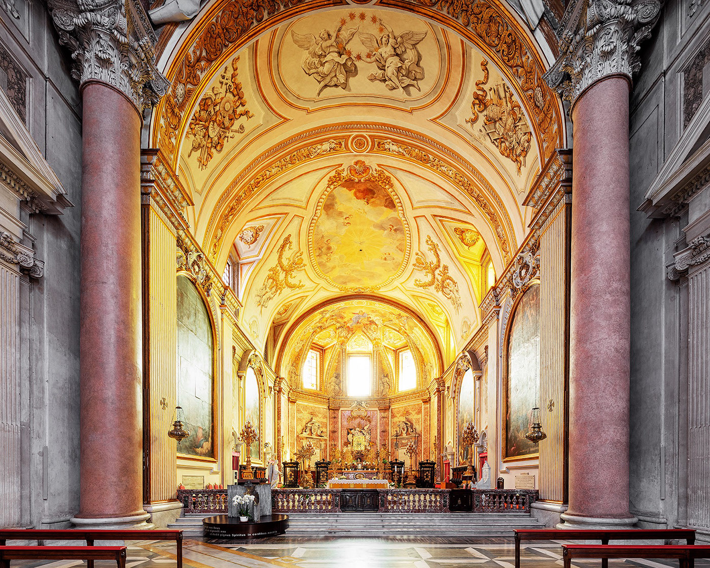 Les églises de Rome par Maciej Leszczynski Les eglises de Rome par Maciej Leszczynski 11 basilique Santa Maria degli Angeli e dei Martiri Les-eglises-de-Rome-par-Maciej-Leszczynski-11-basilique-Santa-Maria-degli-Angeli-e-dei-Martiri