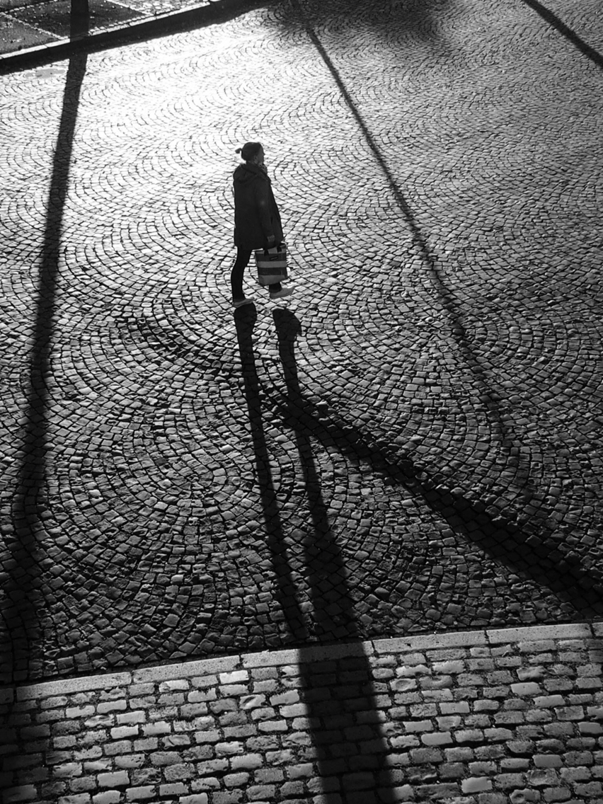 Life of shadows - photos d'ombres par Skander Khlif Life of shadows photos d ombres par Skander Khlif 10 Life-of-shadows-photos-d-ombres-par-Skander-Khlif-10