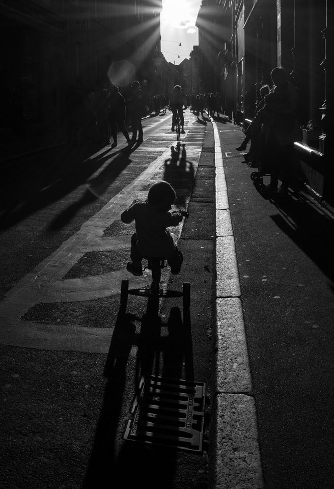 Life of shadows - photos d'ombres par Skander Khlif Life of shadows photos d ombres par Skander Khlif 13 Life-of-shadows-photos-d-ombres-par-Skander-Khlif-13