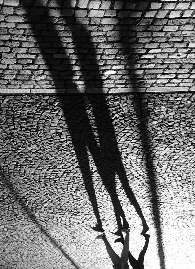 Life of shadows - photos d'ombres par Skander Khlif Life of shadows photos d ombres par Skander Khlif 8 Life-of-shadows-photos-d-ombres-par-Skander-Khlif-8