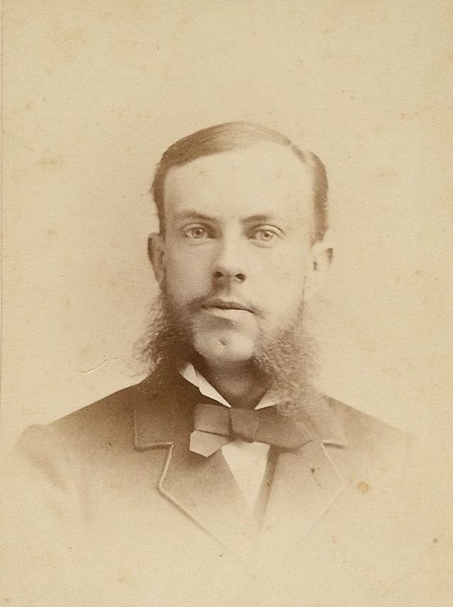 Quelques barbes et moustaches d'époque victorienne Quelques barbes et moustaches d epoque victorienne 25 Quelques-barbes-et-moustaches-d-epoque-victorienne-25