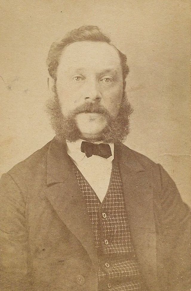 Quelques barbes et moustaches d'époque victorienne Quelques barbes et moustaches d epoque victorienne 30 Quelques-barbes-et-moustaches-d-epoque-victorienne-30