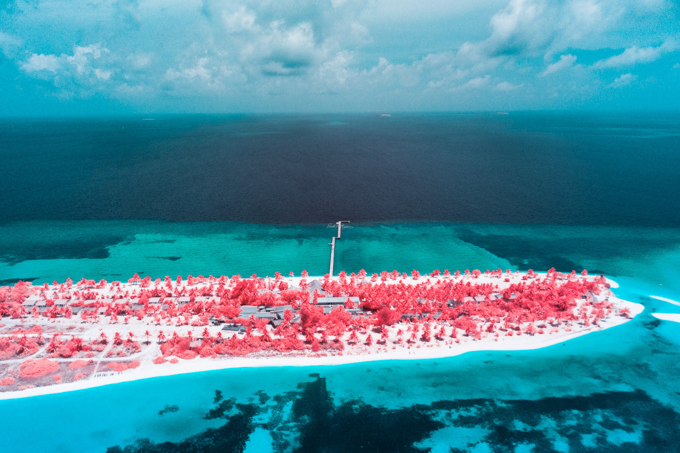 The Maldives Infraland - les Maldives en infrarouge par Paolo Pettigiani The Maldives Infraland les Maldives en infrarouge par Paolo Pettigiani 10 The-Maldives-Infraland-les-Maldives-en-infrarouge-par-Paolo-Pettigiani-10