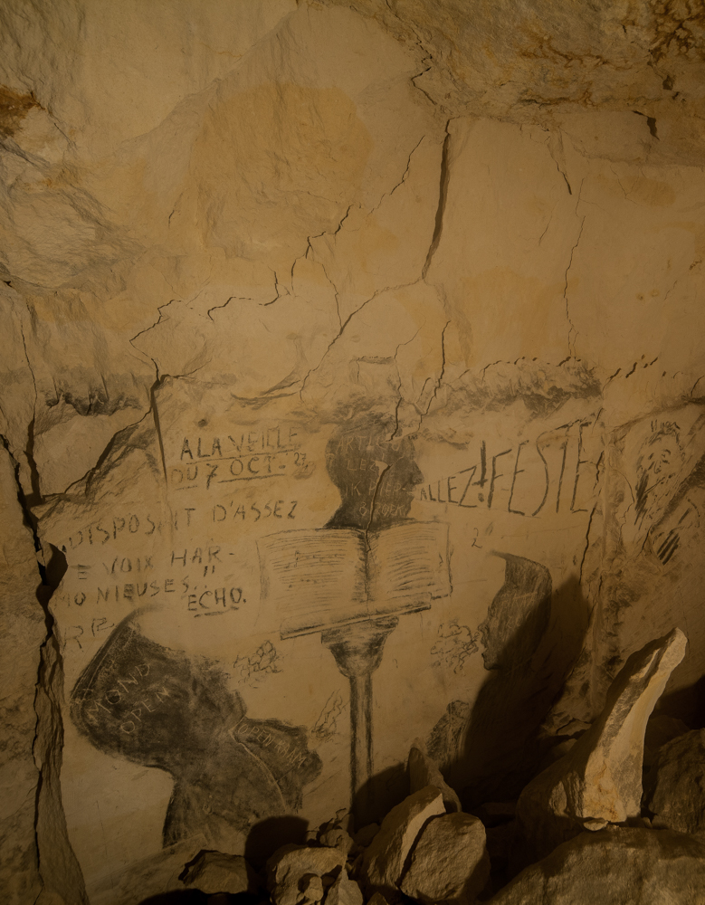 Urbex - visite d'une grotte secrète ornée de dessins et de sculptures de 400 ans par Stefaan Beernaert Urbex visite d une grotte secrete ornee de dessins et de sculptures de 400 ans par Stefaan Beernaert 24 Urbex-visite-d-une-grotte-secrete-ornee-de-dessins-et-de-sculptures-de-400-ans-par-Stefaan-Beernaert-24