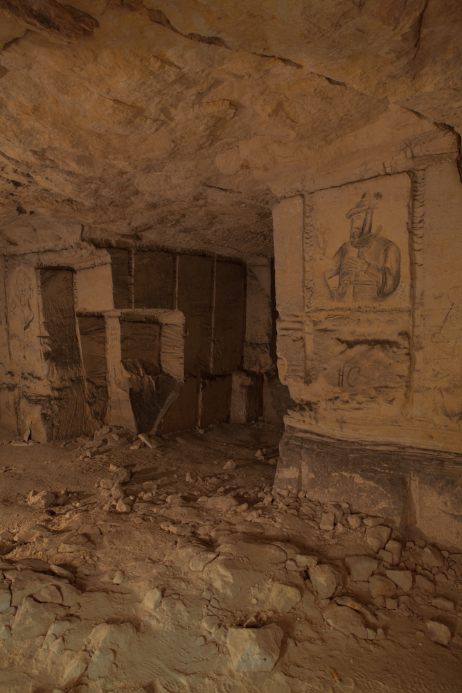 Urbex - visite d'une grotte secrète ornée de dessins et de sculptures de 400 ans par Stefaan Beernaert Urbex visite d une grotte secrete ornee de dessins et de sculptures de 400 ans par Stefaan Beernaert 8 Urbex-visite-d-une-grotte-secrete-ornee-de-dessins-et-de-sculptures-de-400-ans-par-Stefaan-Beernaert-8