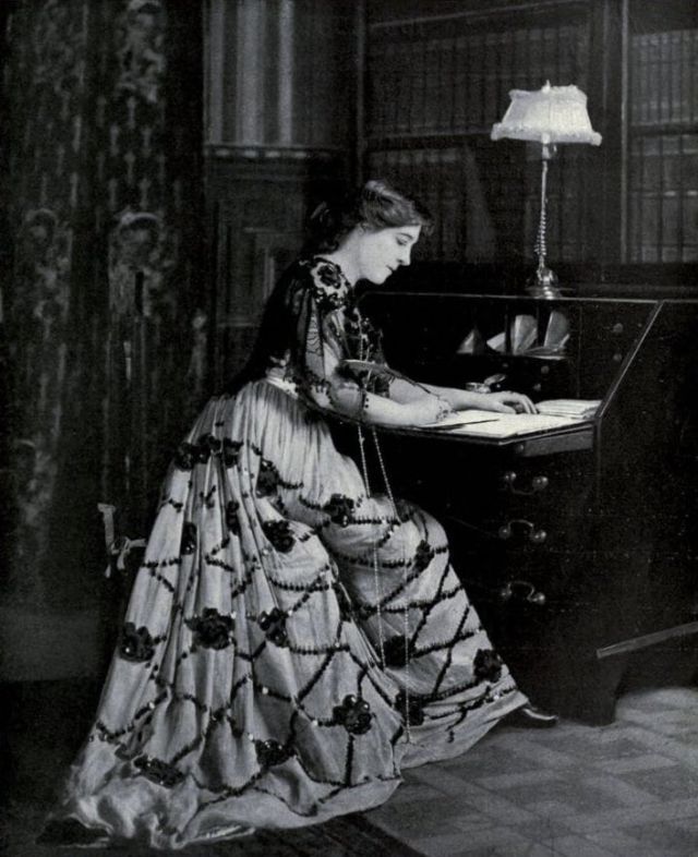 40 photos glamours vintage de Lillie Langtry à la fin du 19eme siècle 40 photos glamours vintage de Lillie Langtry a la fin du 19eme siecle 40 40-photos-glamours-vintage-de-Lillie-Langtry-a-la-fin-du-19eme-siecle-40