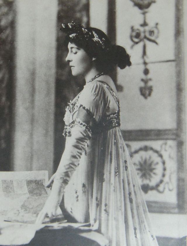 40 photos glamours vintage de Lillie Langtry à la fin du 19eme siècle 40 photos glamours vintage de Lillie Langtry a la fin du 19eme siecle 7 40-photos-glamours-vintage-de-Lillie-Langtry-a-la-fin-du-19eme-siecle-7