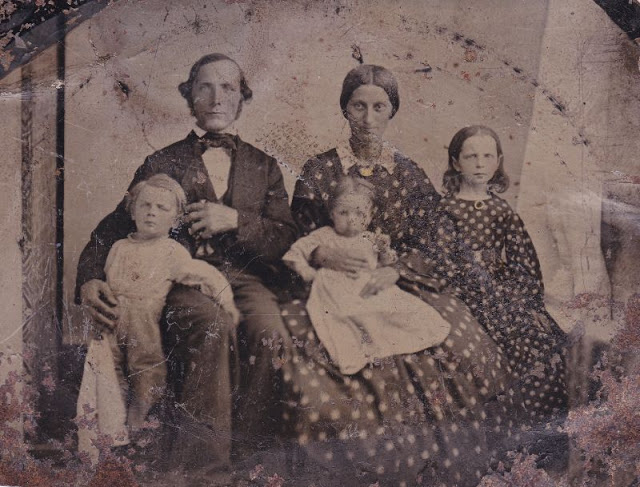 40 portraits de famille du milieu du 19ème siècle 40 portraits de famille du milieu du 19eme siecle 10 40-portraits-de-famille-du-milieu-du-19eme-siecle-10