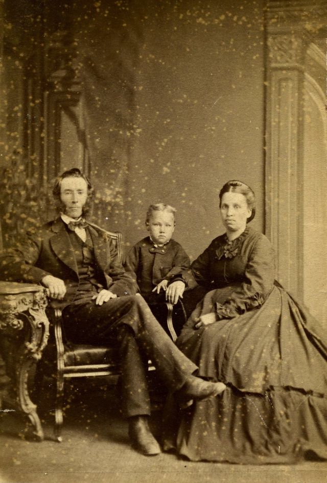 40 portraits de famille du milieu du 19ème siècle 40 portraits de famille du milieu du 19eme siecle 15 40-portraits-de-famille-du-milieu-du-19eme-siecle-15