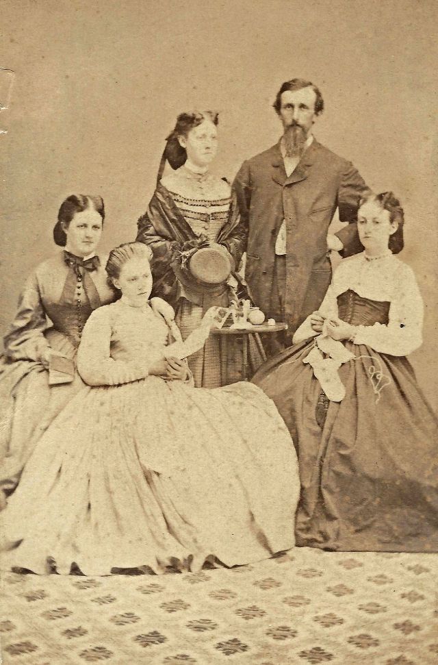 40 portraits de famille du milieu du 19ème siècle 40 portraits de famille du milieu du 19eme siecle 31 40-portraits-de-famille-du-milieu-du-19eme-siecle-31