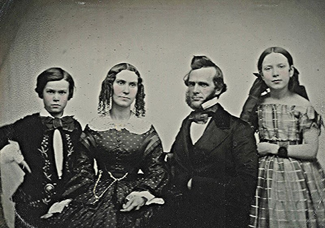 40 portraits de famille du milieu du 19ème siècle 40 portraits de famille du milieu du 19eme siecle 32 40-portraits-de-famille-du-milieu-du-19eme-siecle-32