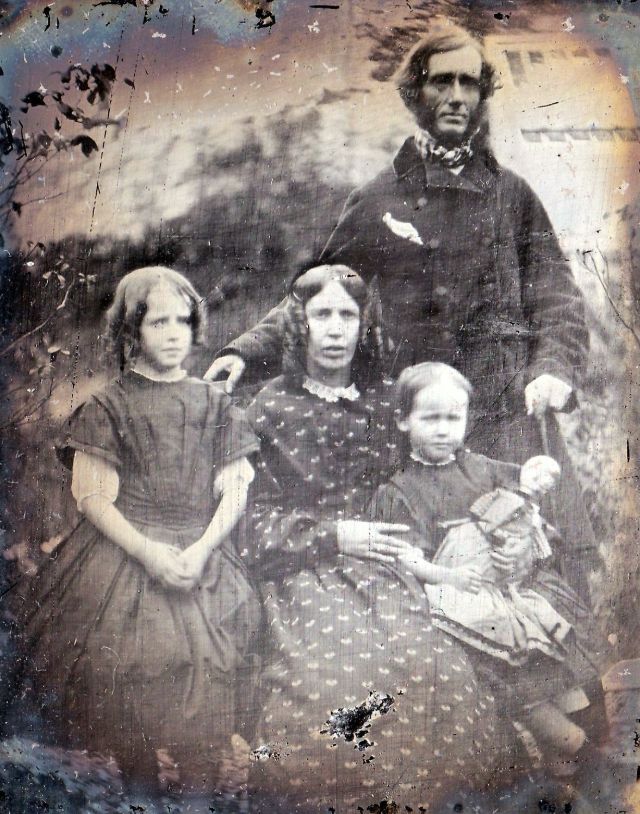 40 portraits de famille du milieu du 19ème siècle 40 portraits de famille du milieu du 19eme siecle 39 40-portraits-de-famille-du-milieu-du-19eme-siecle-39