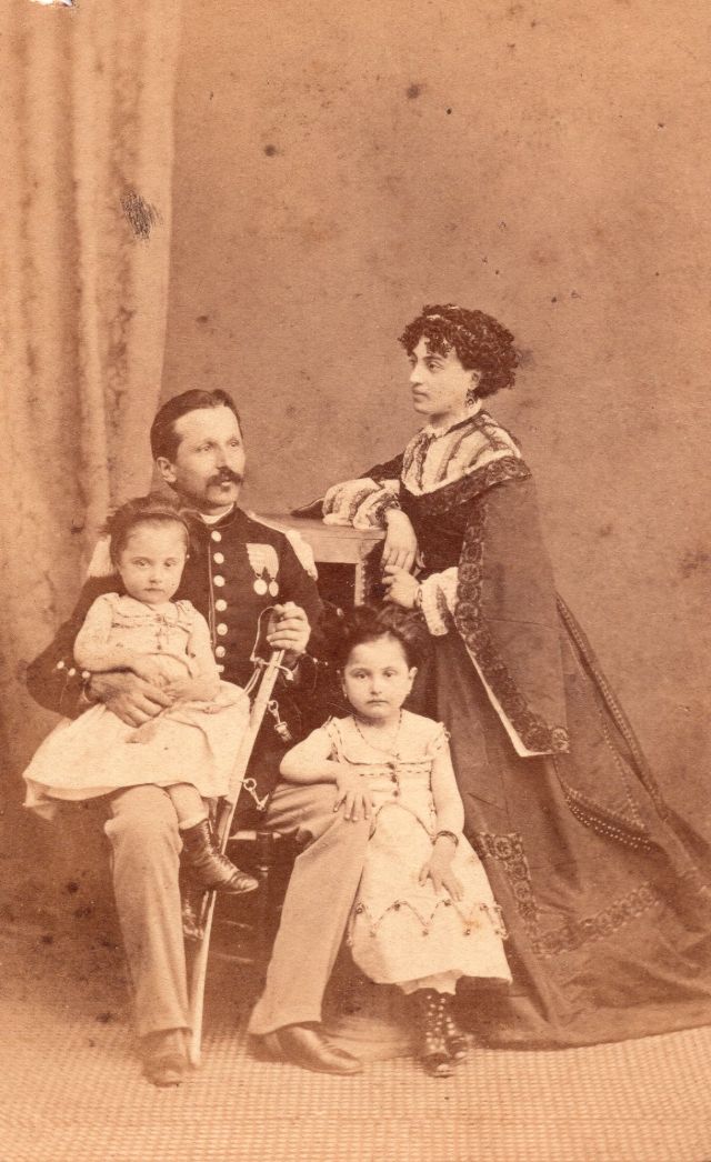 40 portraits de famille du milieu du 19ème siècle 40 portraits de famille du milieu du 19eme siecle 40 40-portraits-de-famille-du-milieu-du-19eme-siecle-40