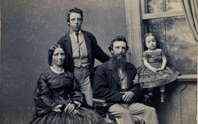 40 portraits de famille du milieu du 19ème siècle 40 portraits de famille du milieu du 19eme siecle 5 40-portraits-de-famille-du-milieu-du-19eme-siecle-5